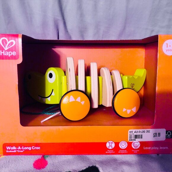 NIB Open Box Hape Walk-A-Long Croc Crocodile Wooden PullToy Toddler Kids 1-3 yrs - Picture 1 of 4